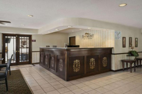  Baymont by Wyndham Whitewater  Уайтуотер